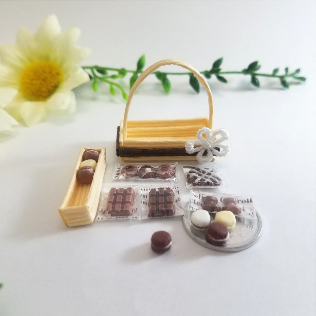 ミニチュアフード♡ミニチュアマカロン&チョコレートスイーツバスケット