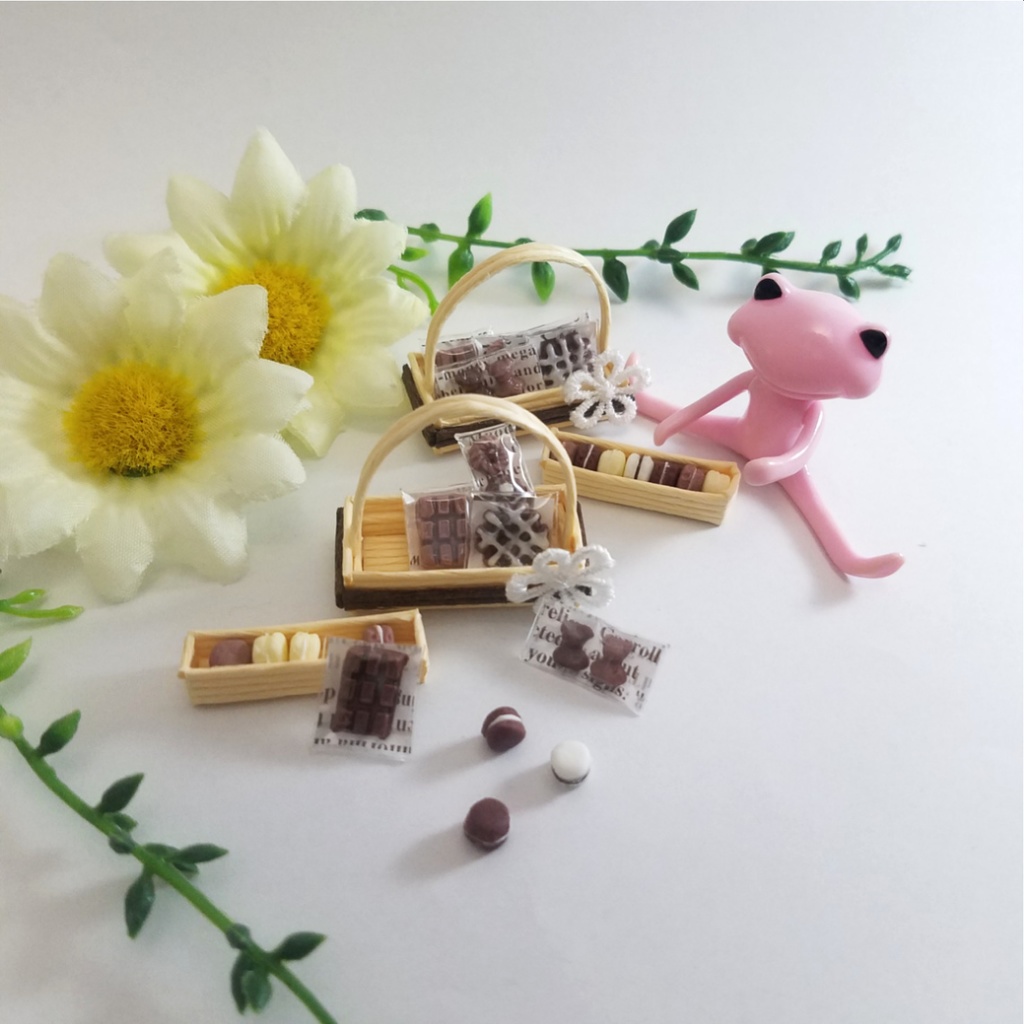 ミニチュアフード♡ミニチュアマカロン&チョコレートスイーツバスケット