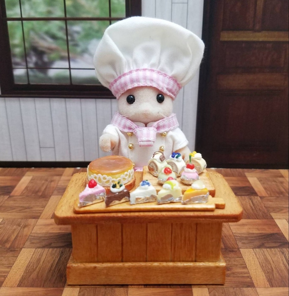 ドールハウスミニチュア雑貨❁ケーキ屋さんのミニチュアショップカウンター