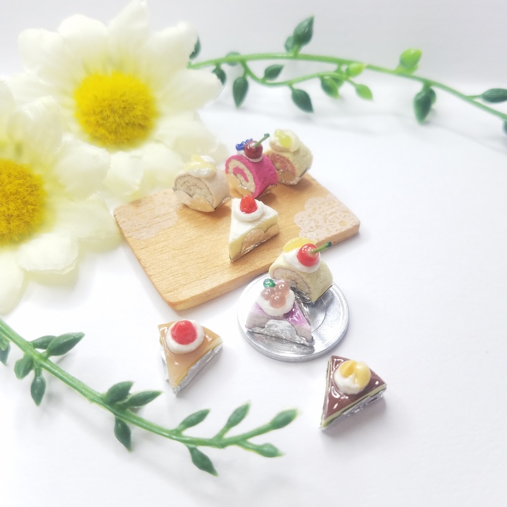 ミニチュアフード♡三角カットケーキ&カットロールケーキ