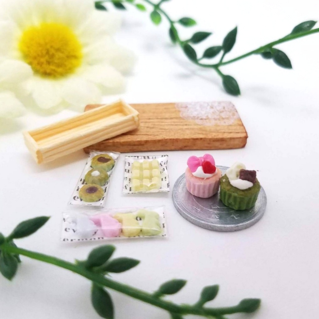 ミニチュアフード♡お菓子なカップケーキ&パッケージスイーツ