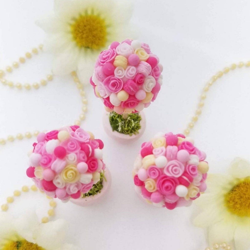ドールハウスミニチュア雑貨❁プリンセスピンクローズマカロントピアリー