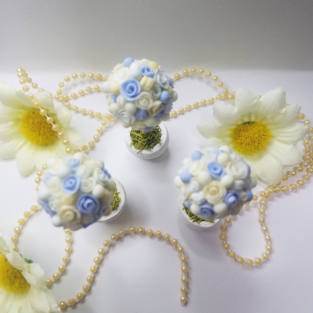 サムシングブルーローズマカロントピアリー