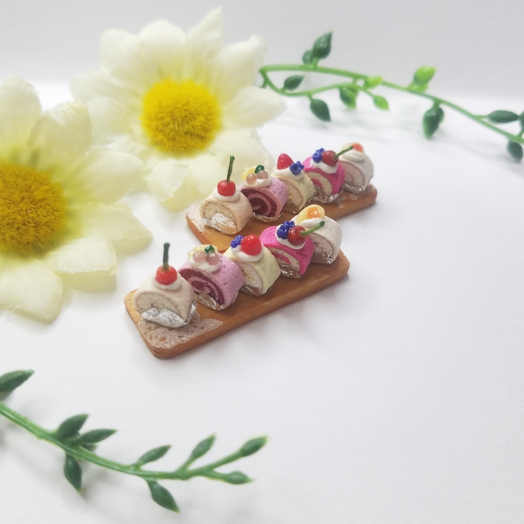 5種のカラフルフルーツロールケーキ♡ハンドメイドミニチュアフード