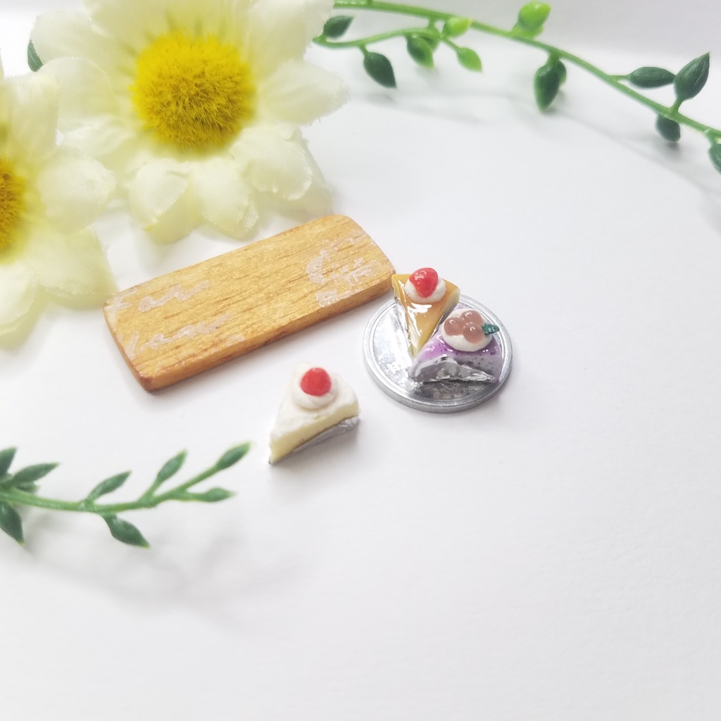 お試し3種のミニチュアカットケーキ♡ハンドメイドミニチュアフード