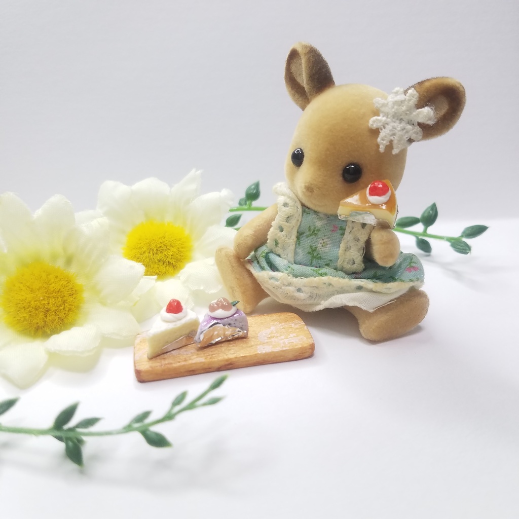 お試し3種のミニチュアカットケーキ♡ハンドメイドミニチュアフード