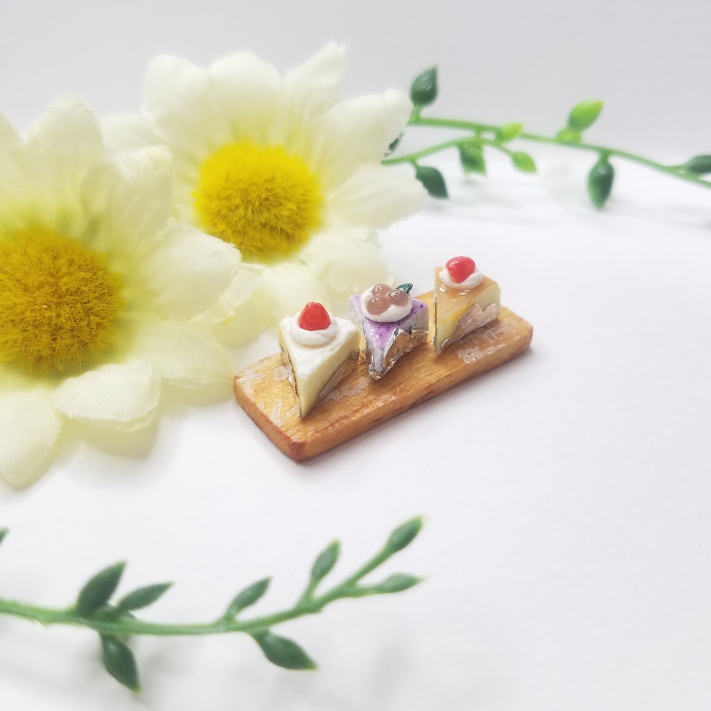 お試し3種のミニチュアカットケーキ♡ハンドメイドミニチュアフード