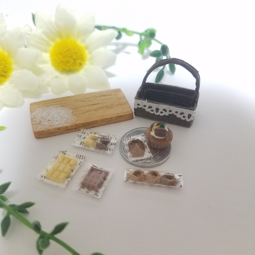 バレンタインスィーツバスケットandチョコレートカップケーキ