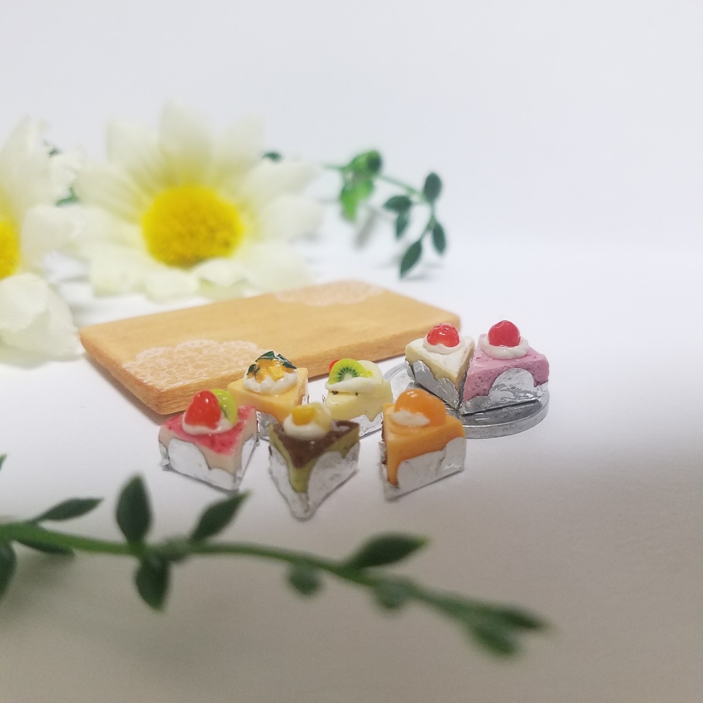 8種のカラフルフルーツカットケーキ♡ハンドメイドミニチュアフード
