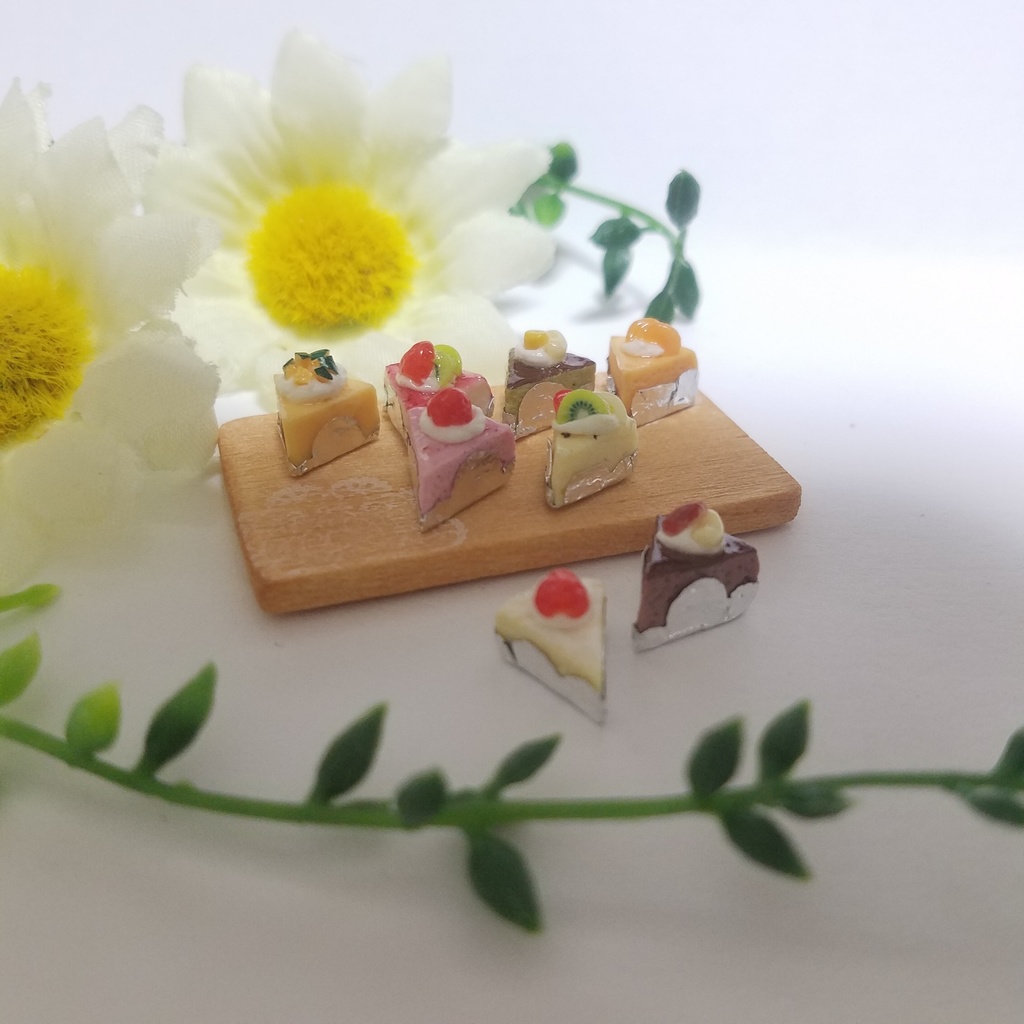 8種のカラフルフルーツカットケーキ♡ハンドメイドミニチュアフード