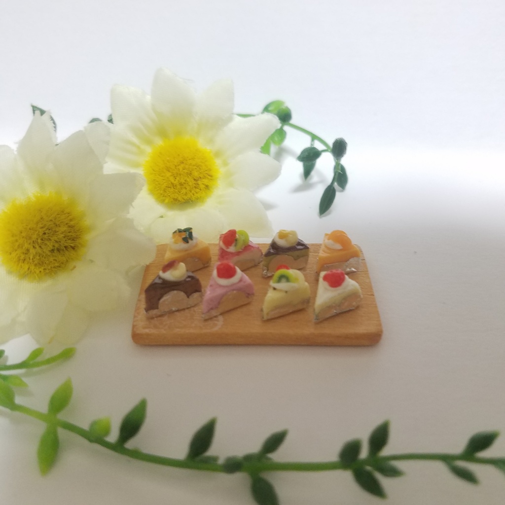 8種のカラフルフルーツカットケーキ♡ハンドメイドミニチュアフード