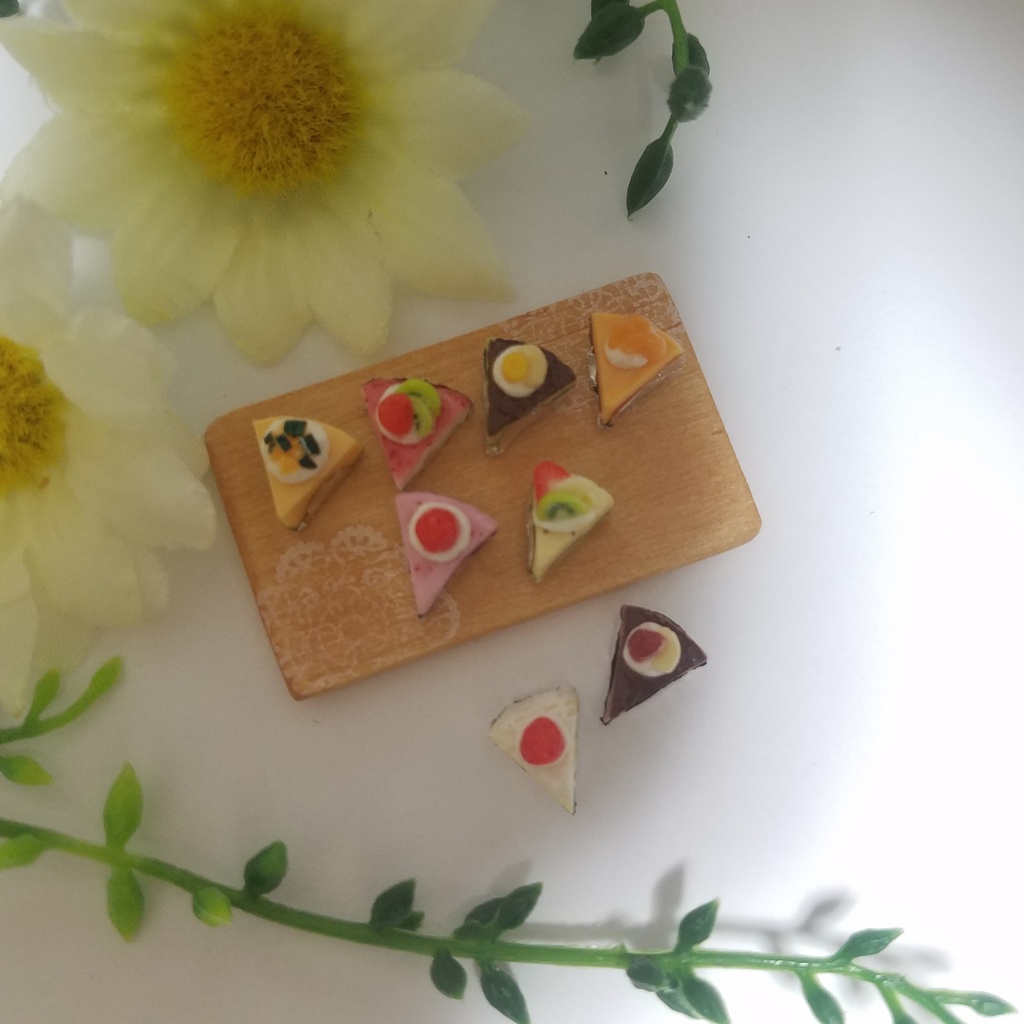 8種のカラフルフルーツカットケーキ♡ハンドメイドミニチュアフード