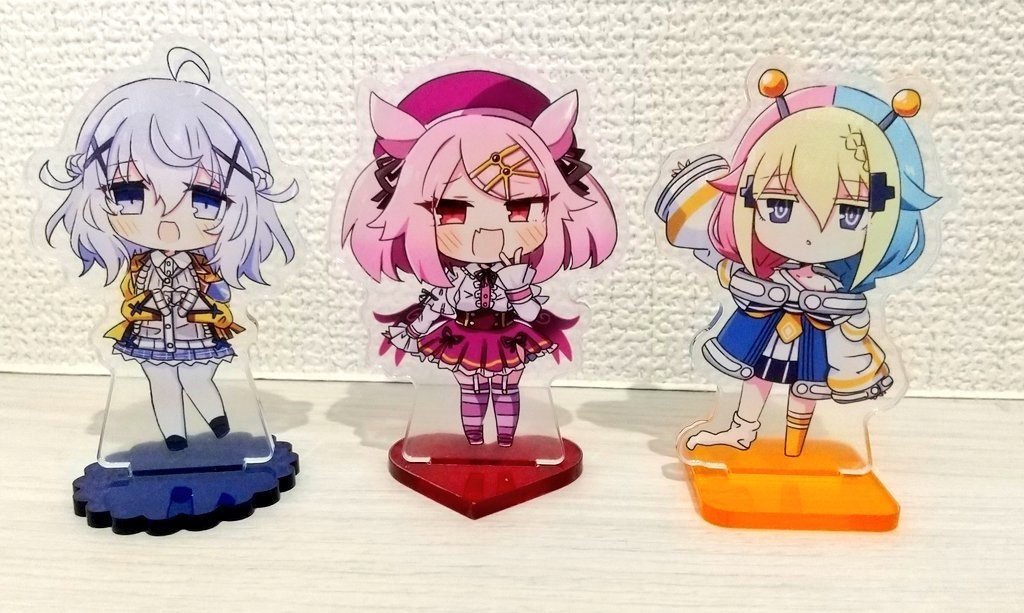 まふがアクリルフィギュア