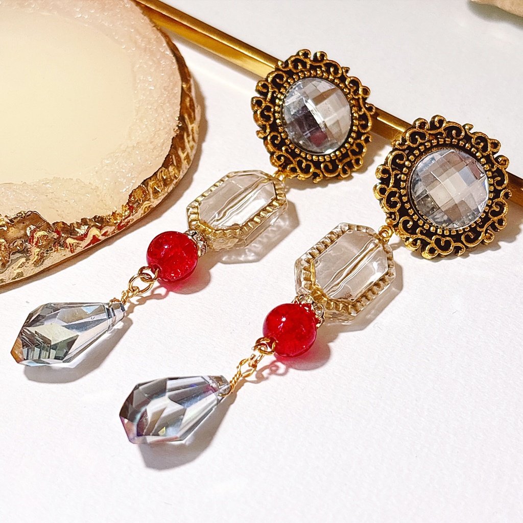 小狐丸イメージピアス