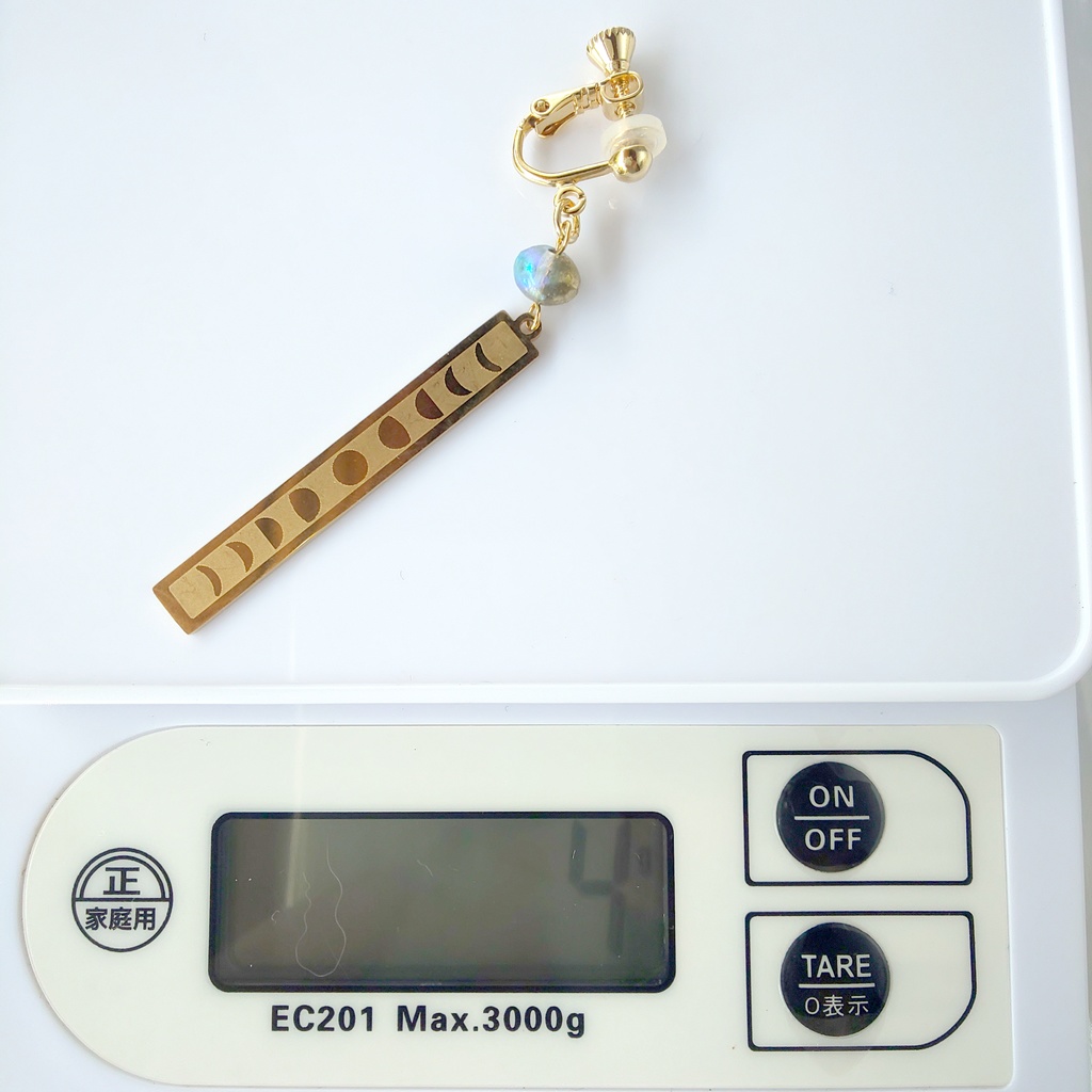 【刀剣乱舞】三日月宗近(初の姿)イメージイヤリング/ピアス