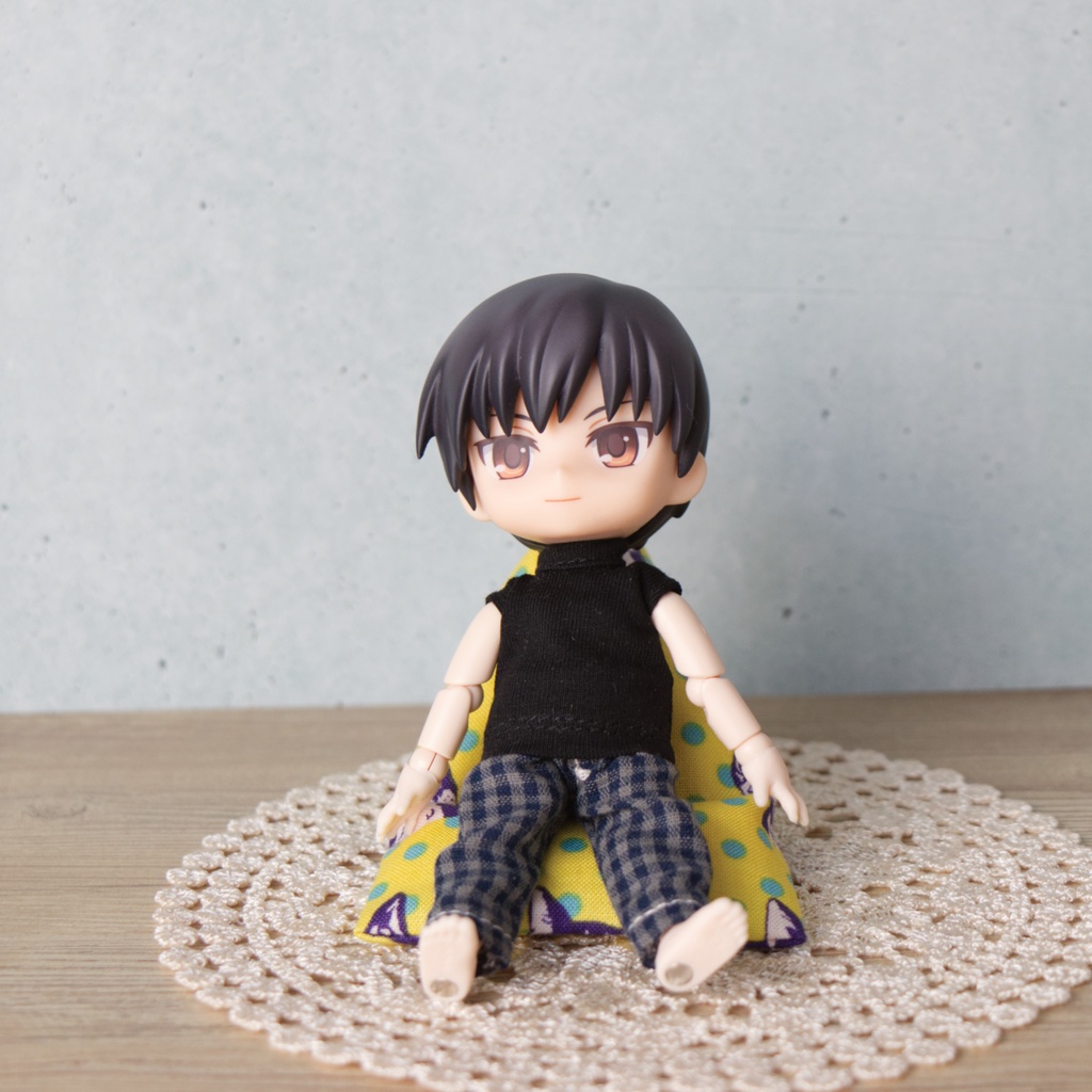 三角クッションソファ