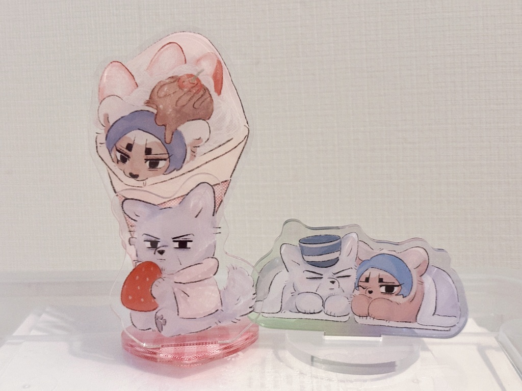 月鯉アクスタ、チャーム