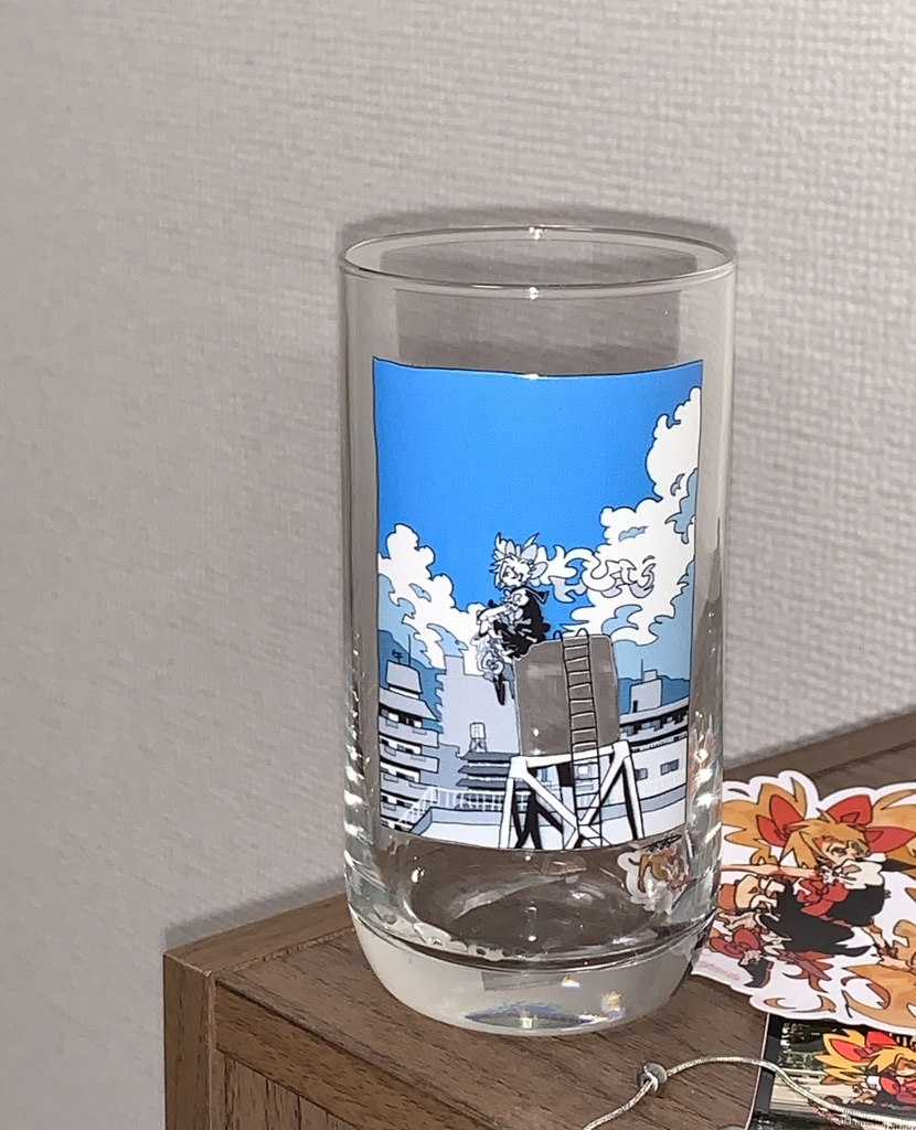 給水タンクに給水ができるグラス