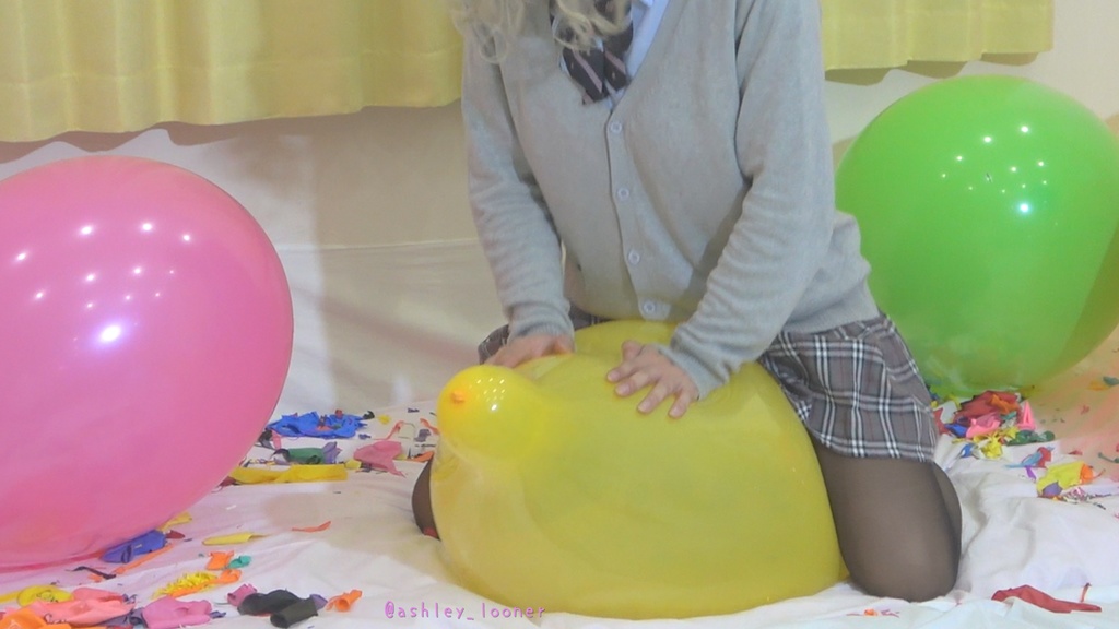 I playing with Payaso's 16 inch balloons Part2.（16インチのパヤソ風船あそびPart2）