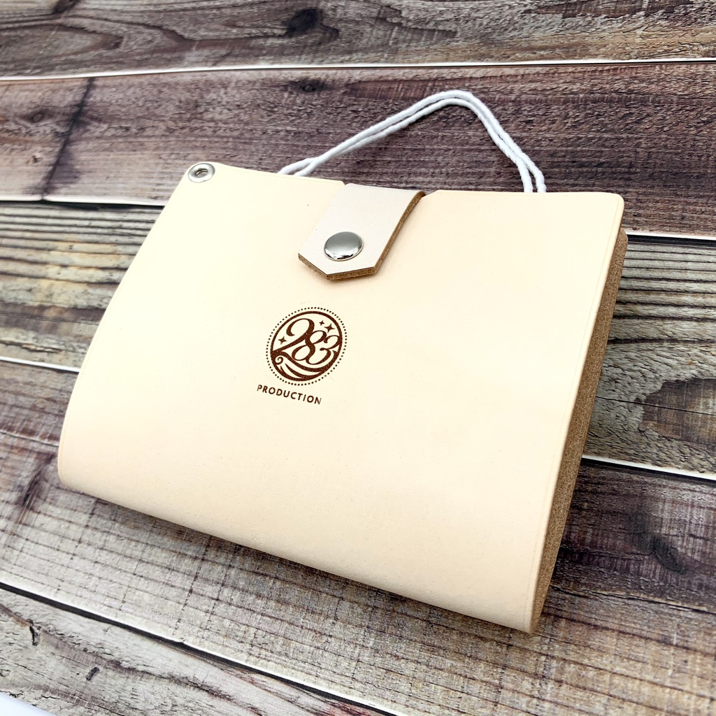 革のマスクケース