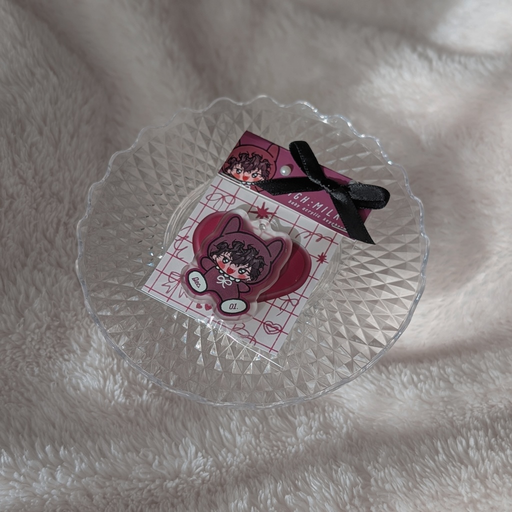Baby acrylic keychain SAIKIITTETSU🤝