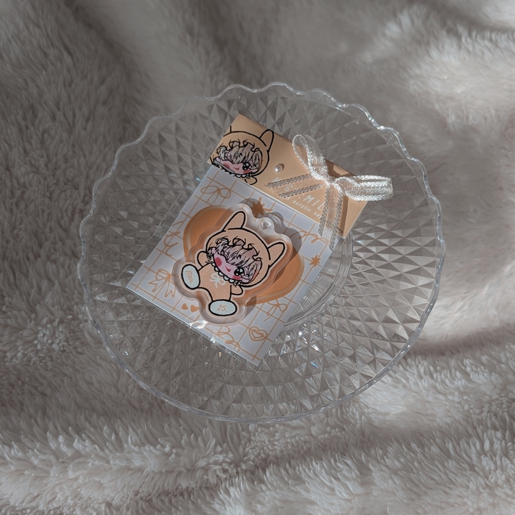 Baby acrylic keychain FURAKANATO🍝🍷(yellow)