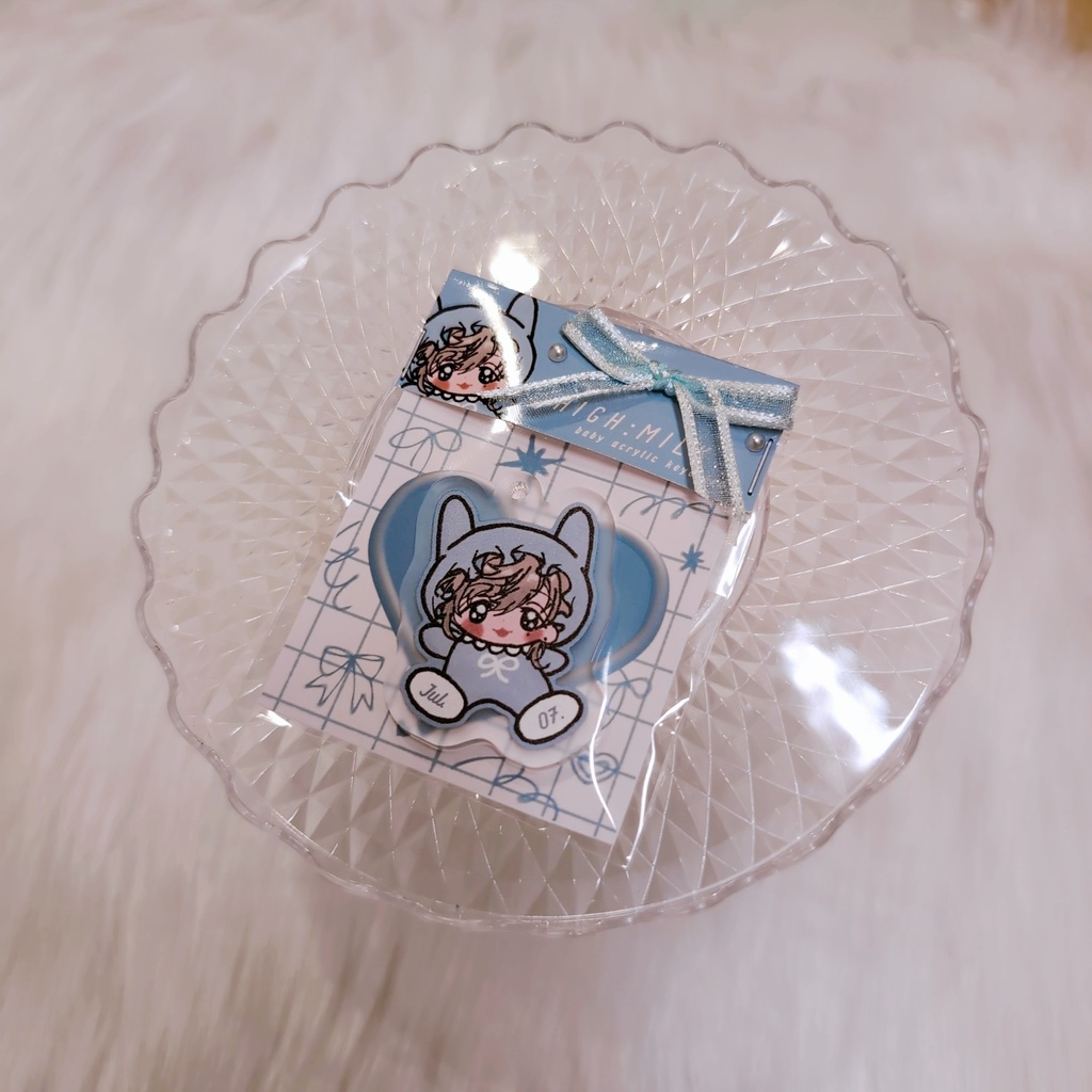 🆕 Baby acrylic key chain KANAE 🔫