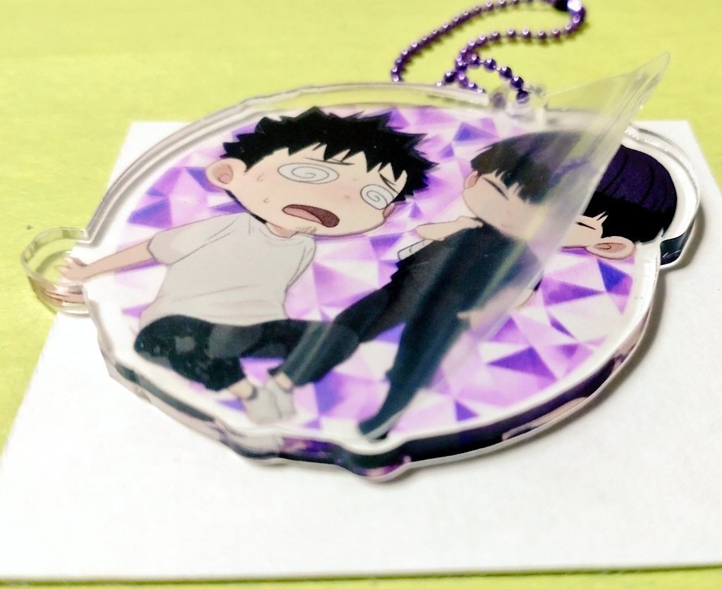 カフ受けアクリルキーホルダー