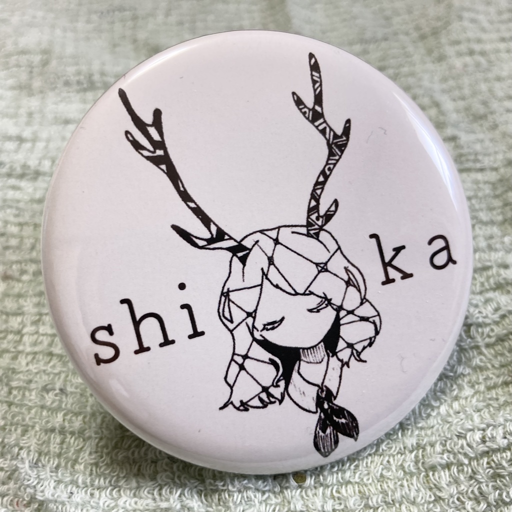 【匿名発送】shika缶バッチ