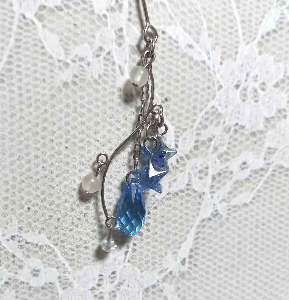 星屑のピアス/イヤリング