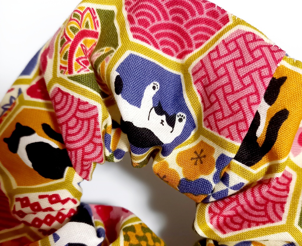 猫×和柄のシュシュ