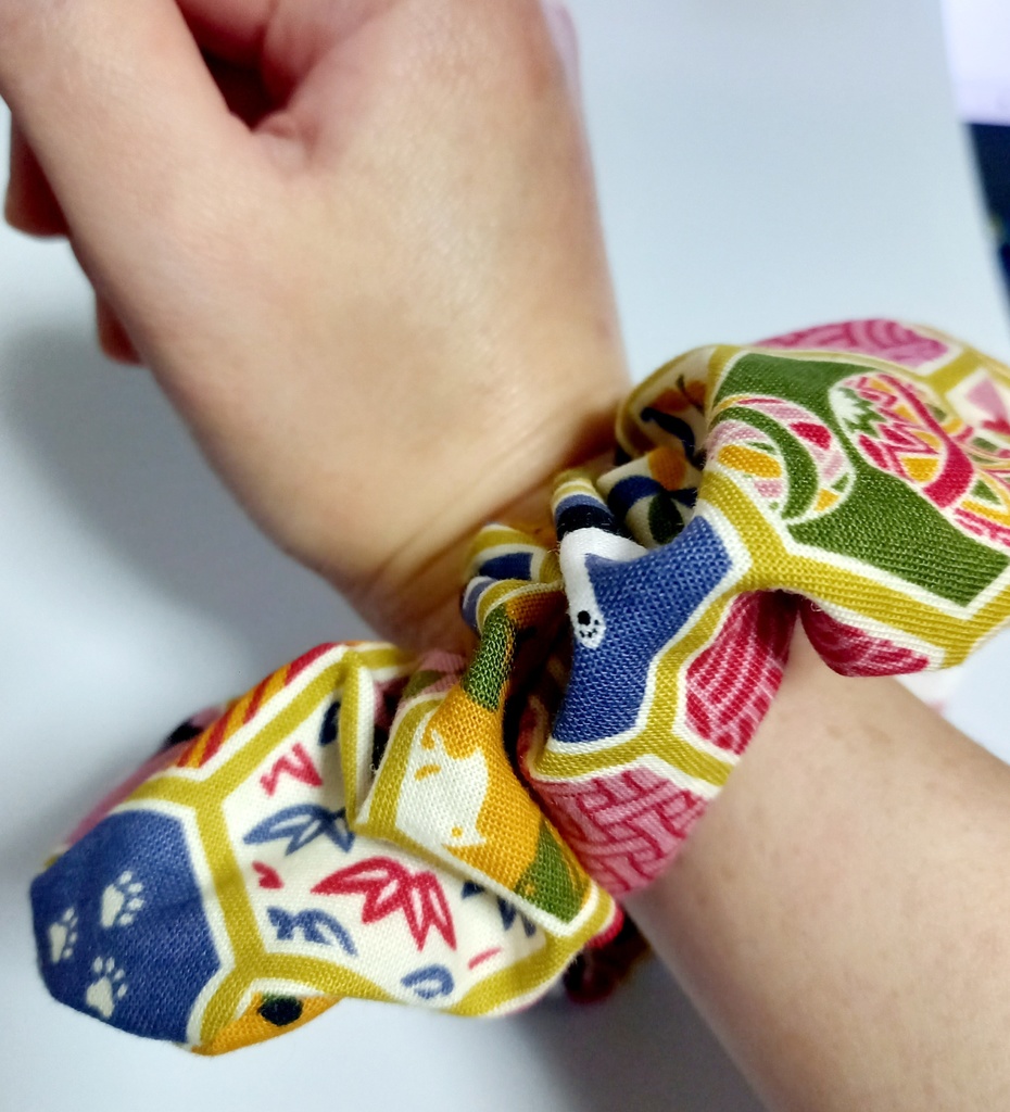 猫×和柄のシュシュ