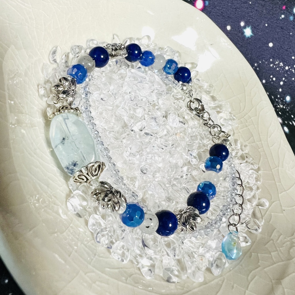 慈愛の青い戦士のブレスレット