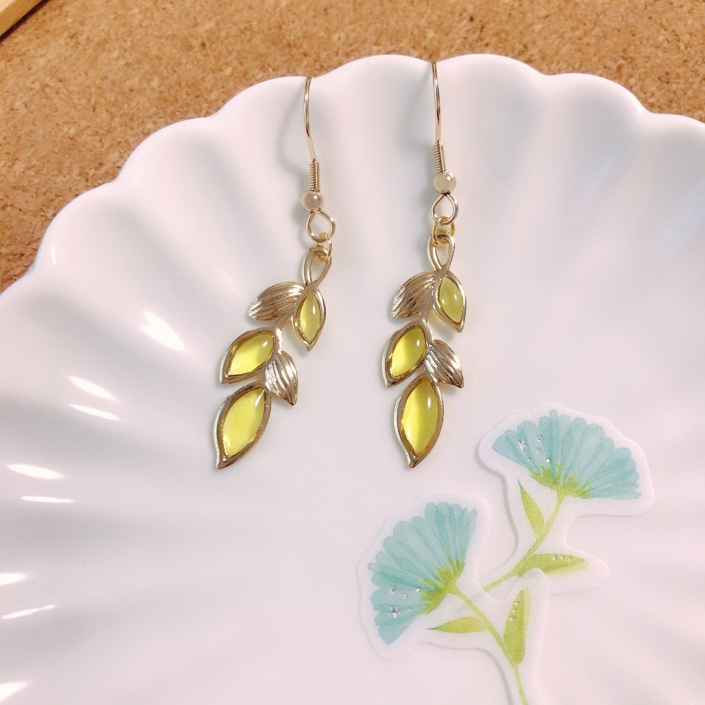 レモンリーフピアス