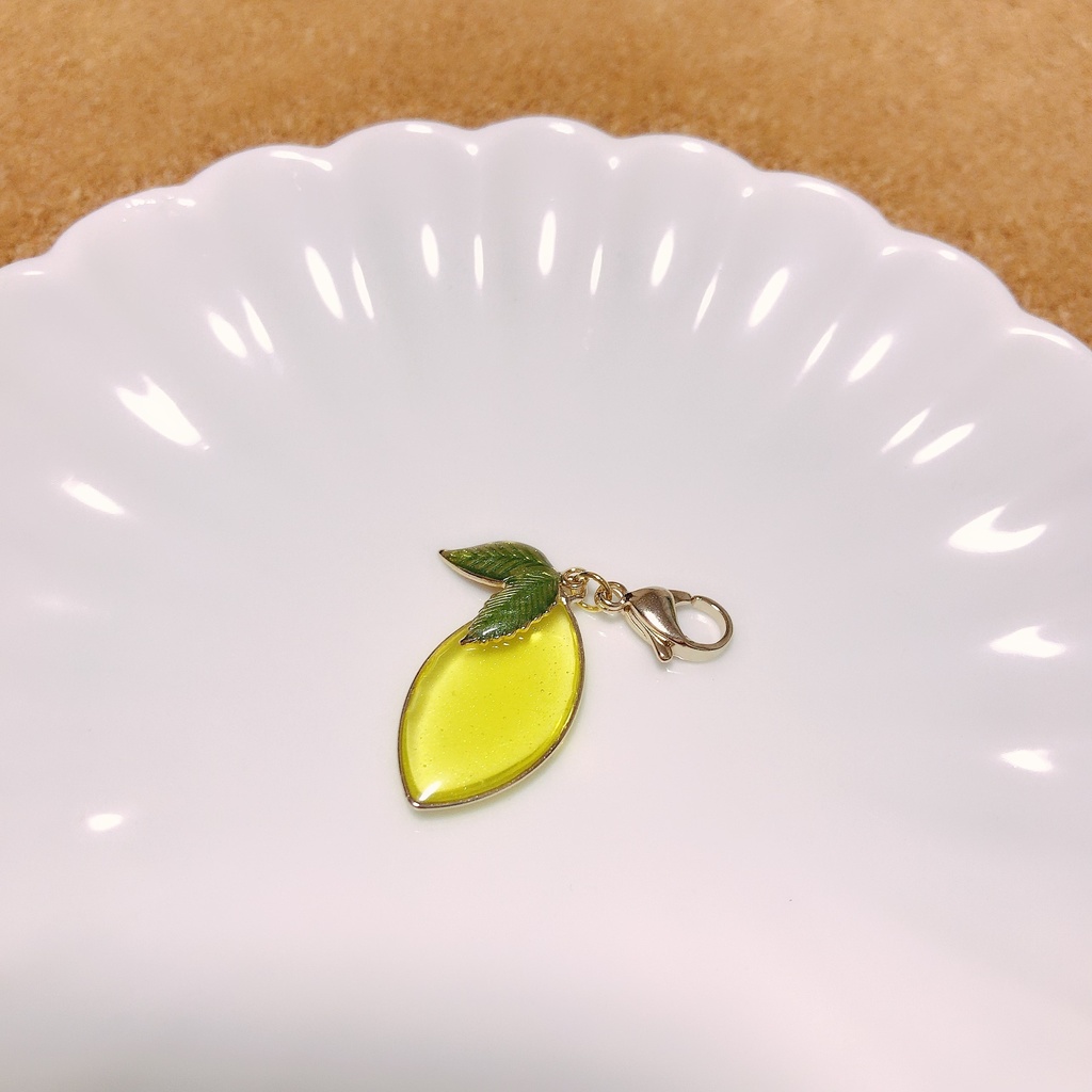 ぷっくりレモンチャーム