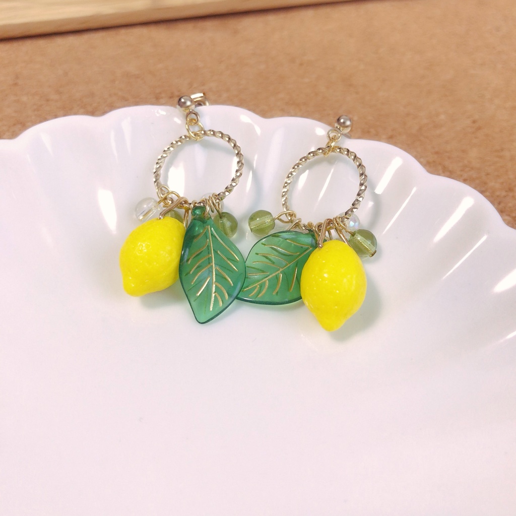 チェコレモン(アクリルリーフ)ピアス、イヤリング
