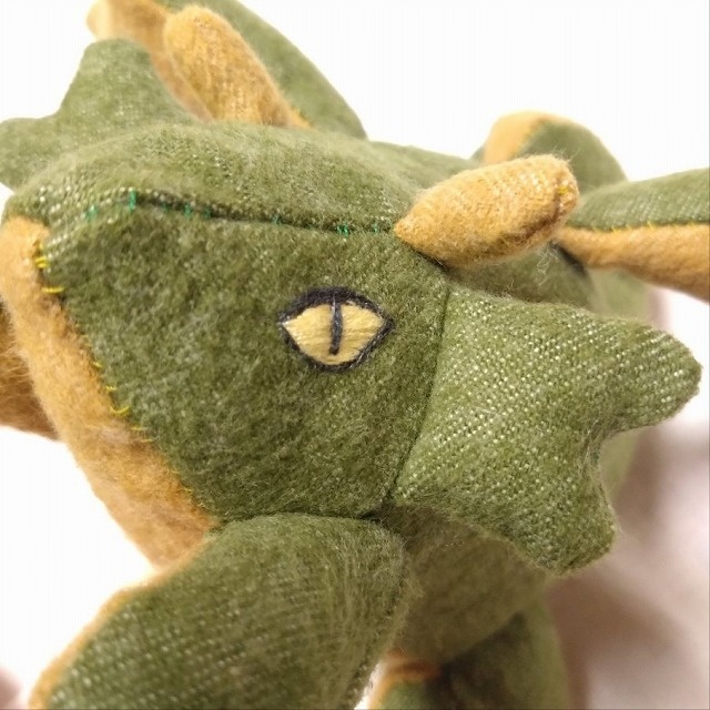 もちもちドラゴンぬいぐるみ4号