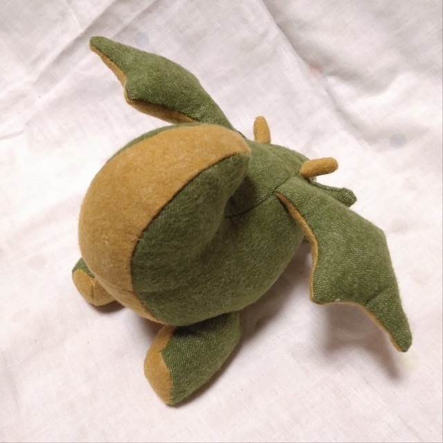もちもちドラゴンぬいぐるみ4号