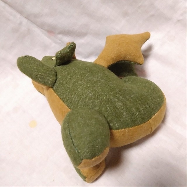 もちもちドラゴンぬいぐるみ4号