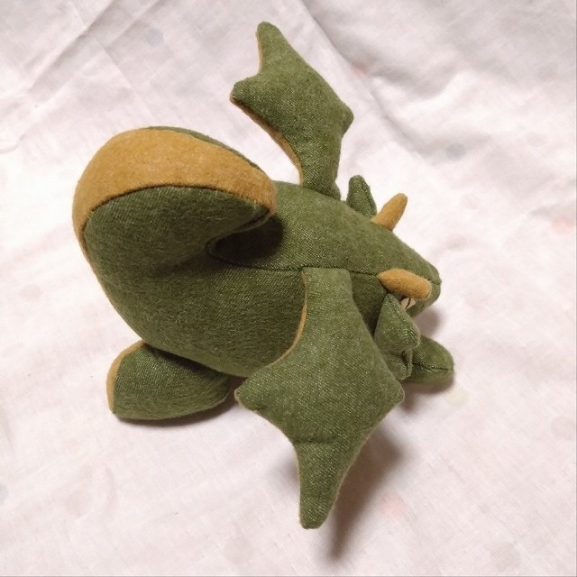 もちもちドラゴンぬいぐるみ4号