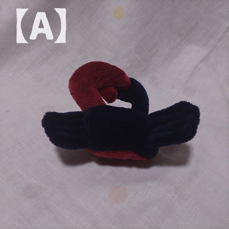 シオマネキぬいぐるみ