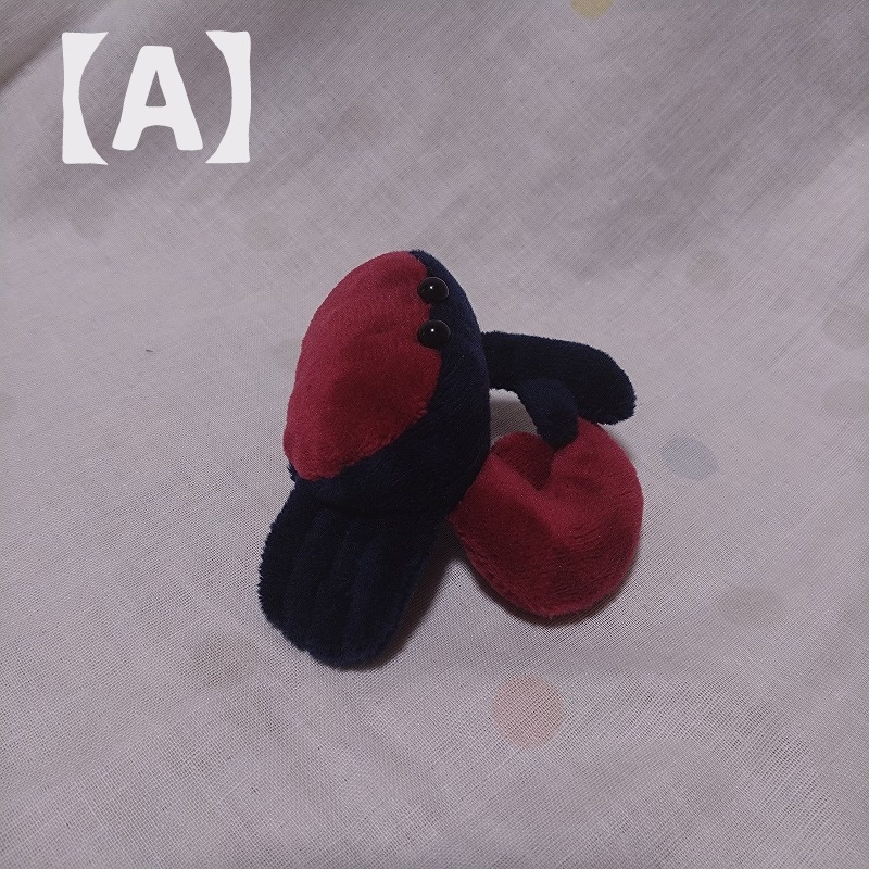 シオマネキぬいぐるみ