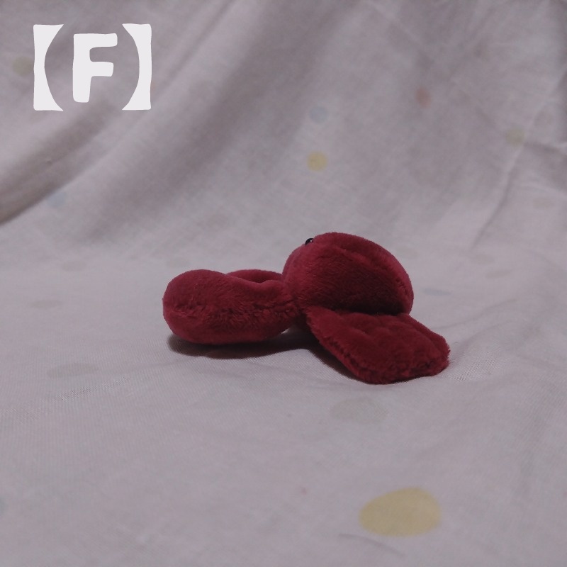 シオマネキぬいぐるみ