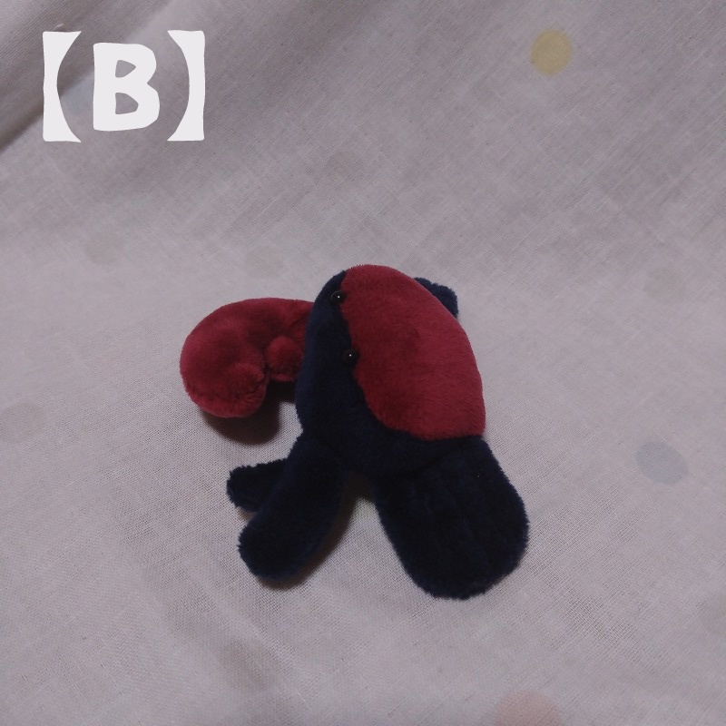 シオマネキぬいぐるみ