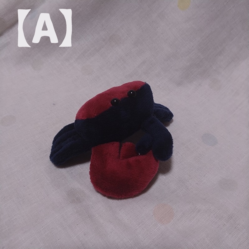 シオマネキぬいぐるみ