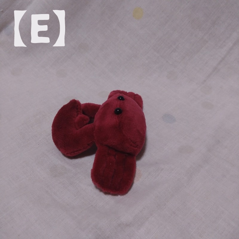 シオマネキぬいぐるみ