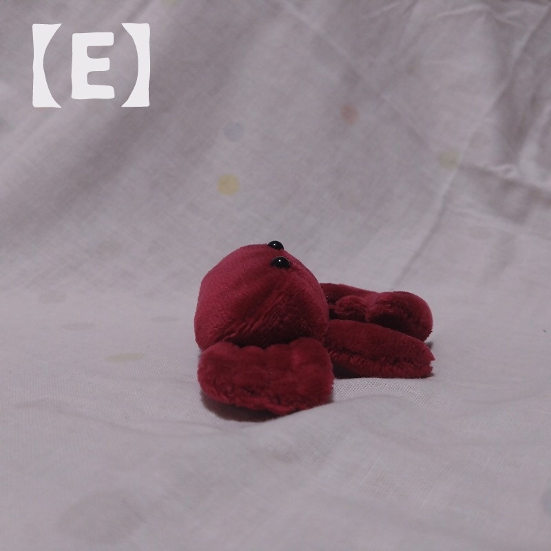 シオマネキぬいぐるみ