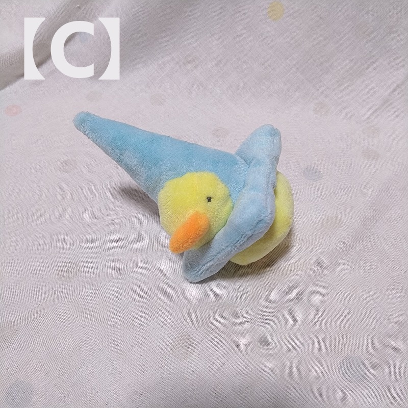 ぴよパイロンぬいぐるみ