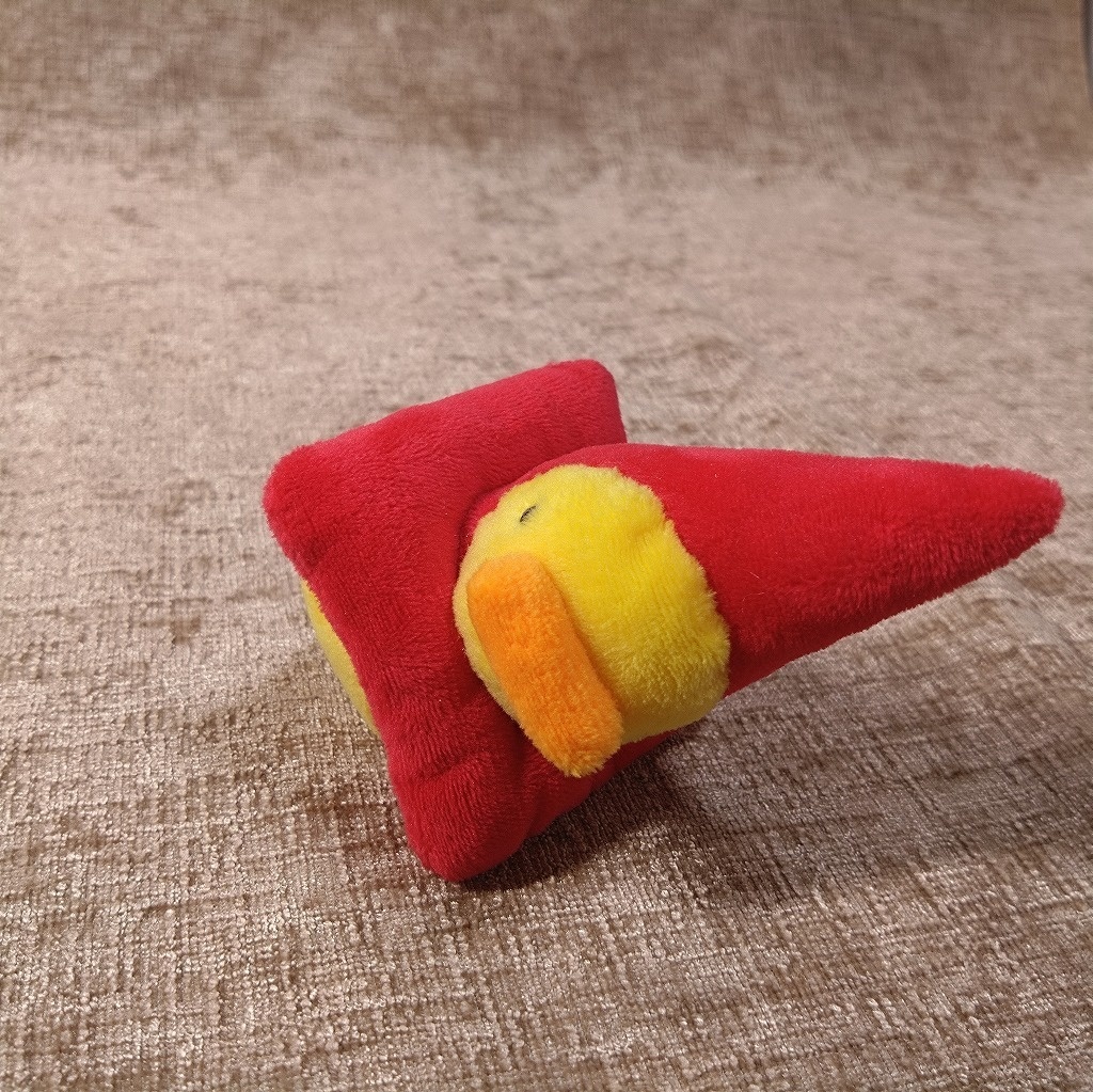 ぴよパイロンぬいぐるみ