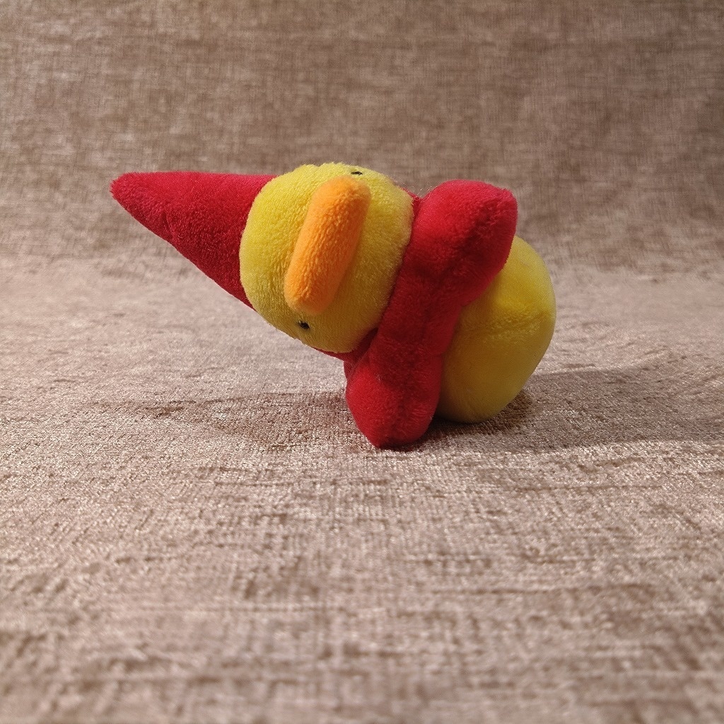 ぴよパイロンぬいぐるみ